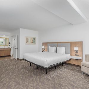 Queen Room Two Queen Beds